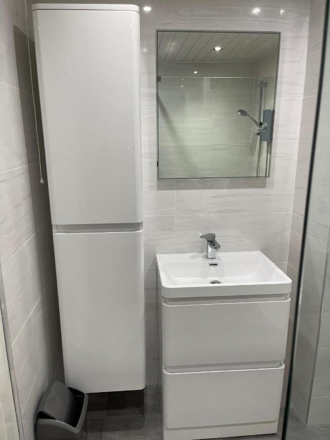 2 Bed Contemporary Apartment Glasgow Free Parking Netflix Sleeps 4 Luaran gambar