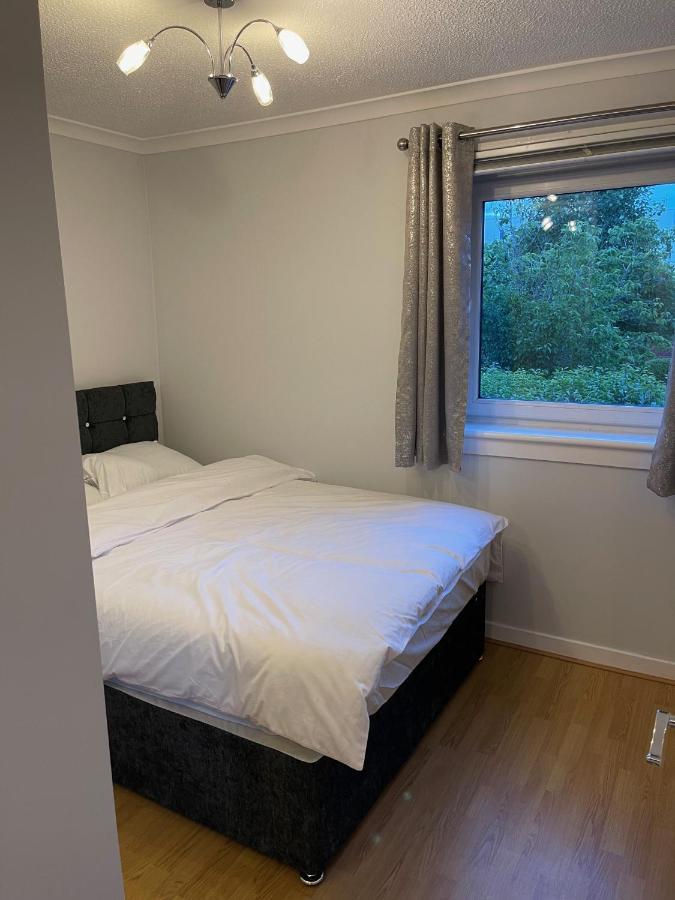 2 Bed Contemporary Apartment Glasgow Free Parking Netflix Sleeps 4 Luaran gambar